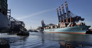 Hamburger Hafen Containerterminal - Copyright: © Creative Commons, CC0