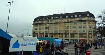 Nach und nach sollen die Zelte hinter dem Hauptbahnhof abgebaut werden - Copyright: Sabine Henning/kirche-hamburg.de