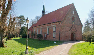 Kirche St. Gabriel zu Haseldorf - Copyright: Evg. Kirchengemeinde St. Gabriel zu Hasldorf/Hetlingen